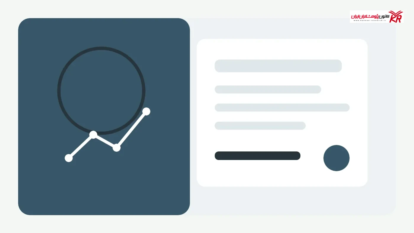 پژوهشگر در حال تدوین و نگارش گزارش پژوهش کیفی و تحلیل داده‌های متن‌بنیاد